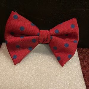 Vintage, royal Rust Renasant bowtie for your consideration 1970s